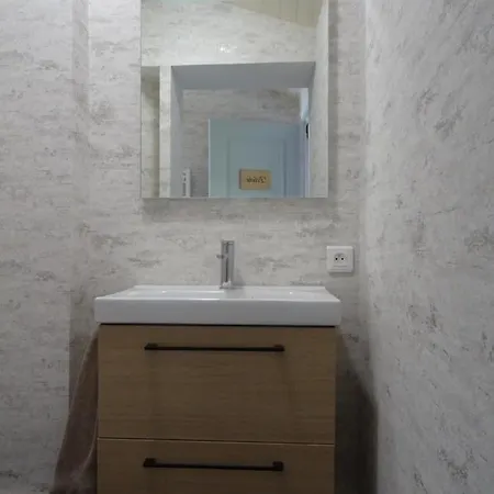 La Lauriere ベッド・アンド・ブレックファスト 3*